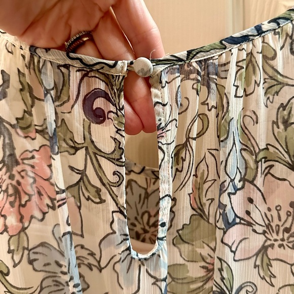 Jessica Simpson Cream Floral Tunic - Picture 4 of 6